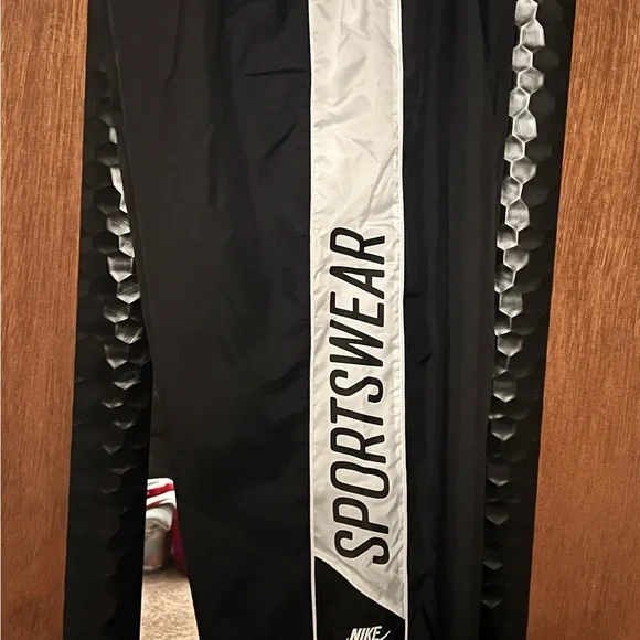 Nike Black and White Athletic Pants - Picture 2 of 11